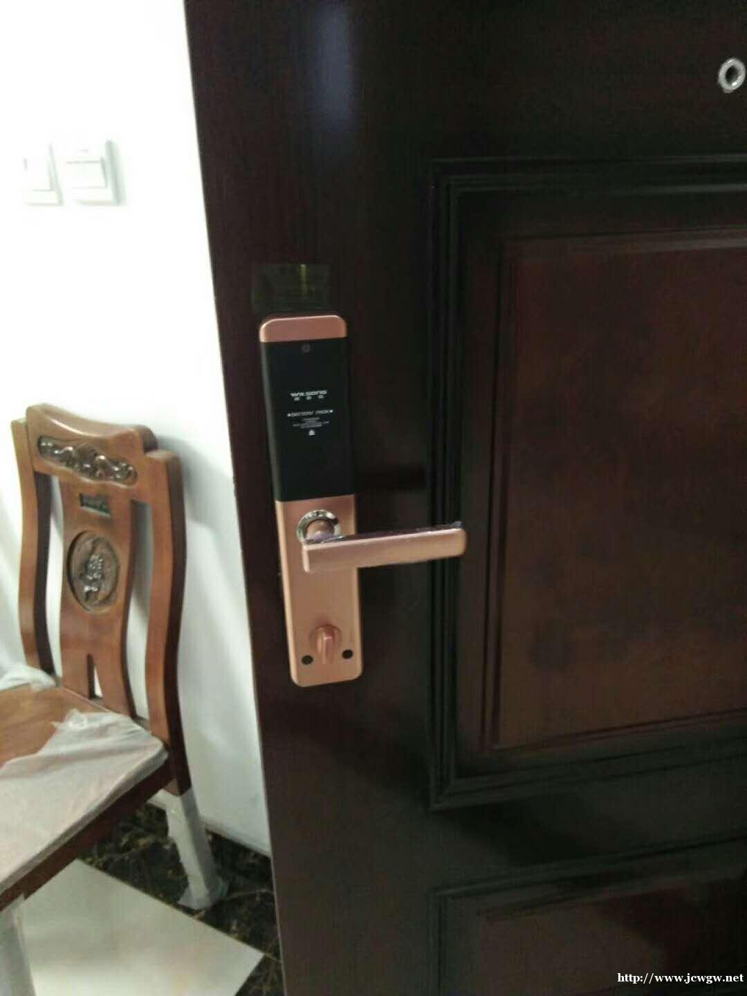 安装指纹锁多少钱