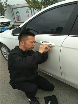 虢镇开汽车锁怎么收费