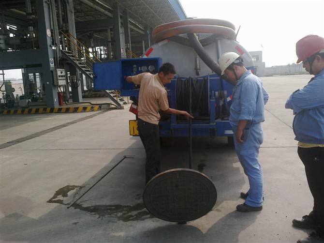 于都清理化粪池