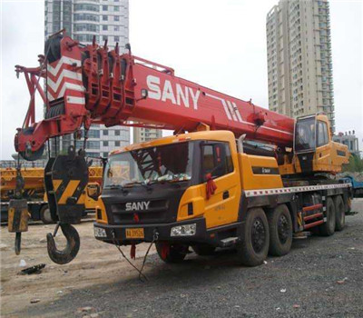 晋州70吨吊车租赁多少钱