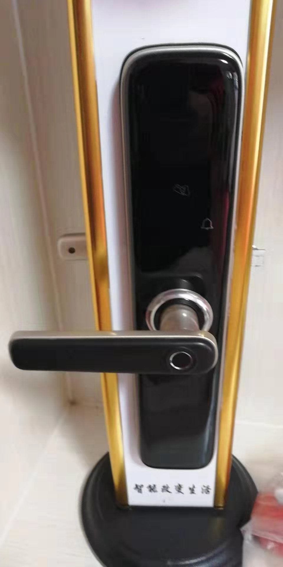 莱西安装指纹锁