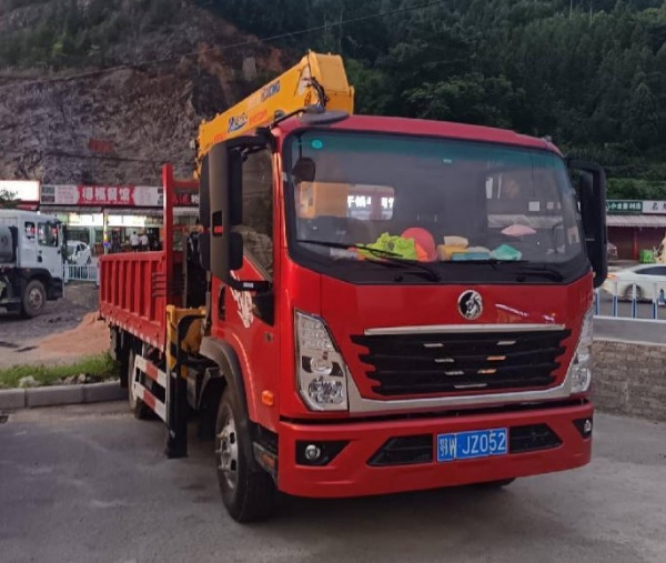 凯里郊区能租到随车吊吗？偏远地区配送费怎么算​