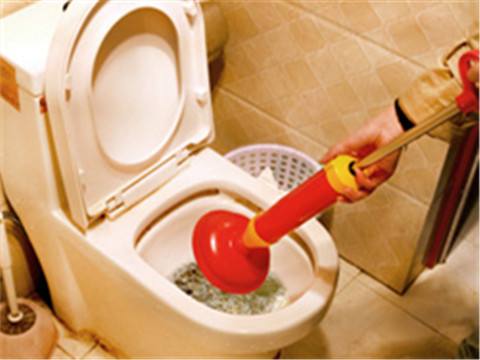 疏通厕所