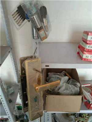 遂平县附近上门换锁电话