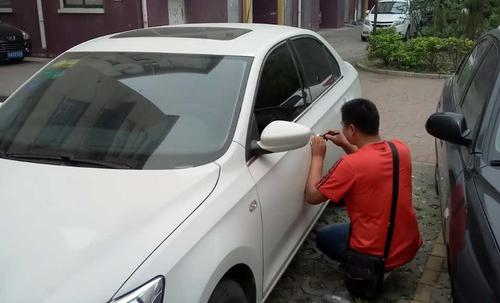 汽车开锁就找泸西县低价开锁中心