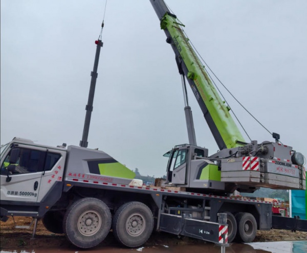 设备移位吊车租赁指南！适用车型推荐与租赁流程详解