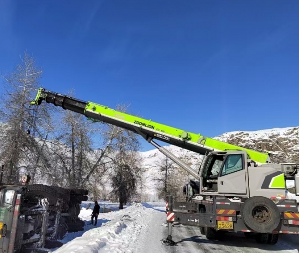 富蕴吊车出租价格实惠吗？实地考察，透明收费，放心租赁！​