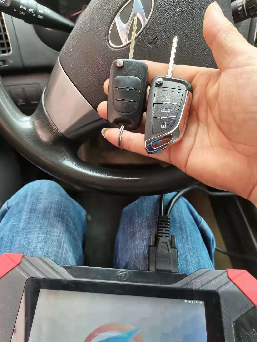 汽车遥控钥匙之间为什么会相互干扰