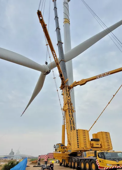 吊车在狭窄空间内作业，如何巧妙规划吊运路线与角度？