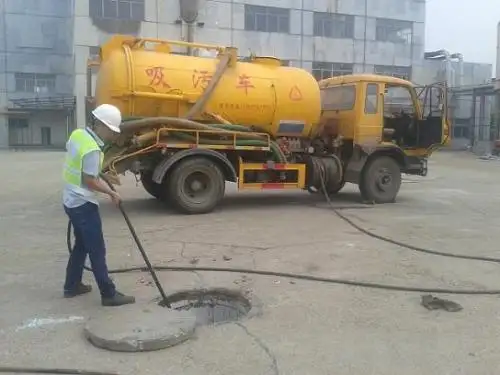 额敏清理化粪池