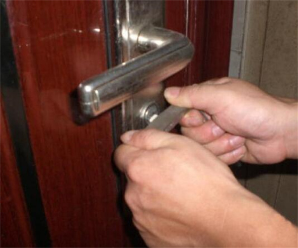 金昌开锁换锁拥有多年开锁经验