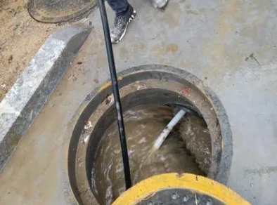 如果洗手池堵塞可以尝试使用什么方法来解决?