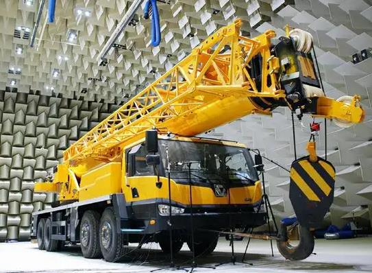 我们应该如何解决吊车液压马达出现问题？