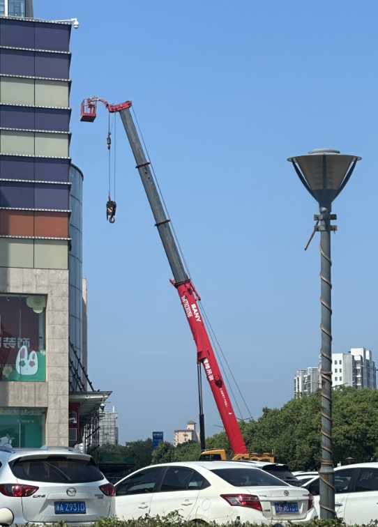 永修吊车的租金是多少？哪个价格更合理？