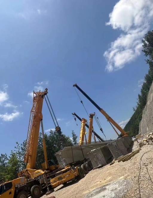 巫山汽车吊出租可以应对哪些类型的工程项目？