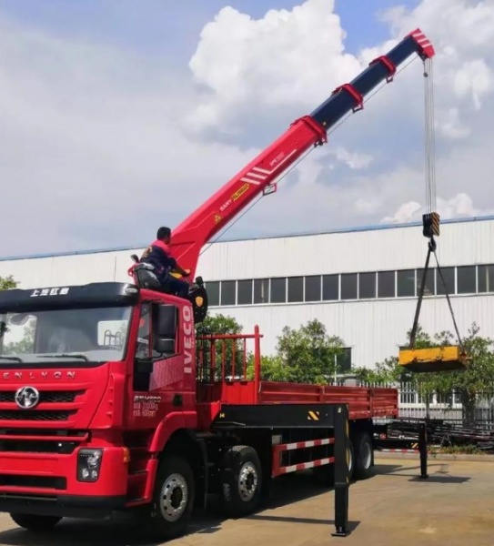 吊车的吊具种类如何满足多样需求？