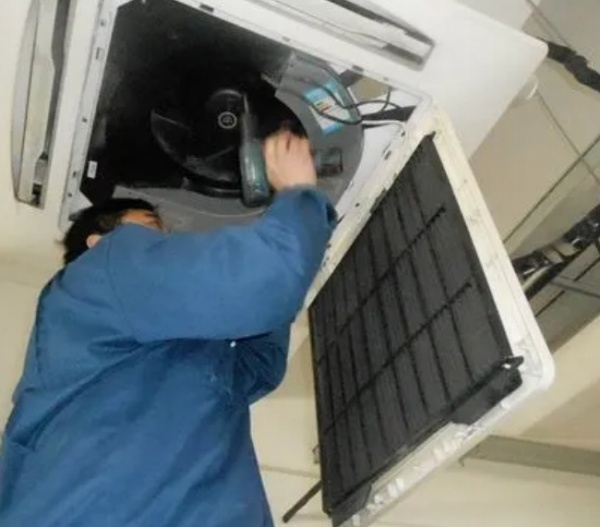 变频空调安装与定频空调安装有哪些关键差异？