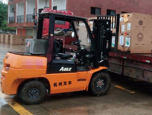 如何知晓叉车出租公司的车辆性能是否优良？