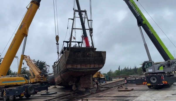 怎样评估东方市吊车出租公司的车辆维护状况好坏？