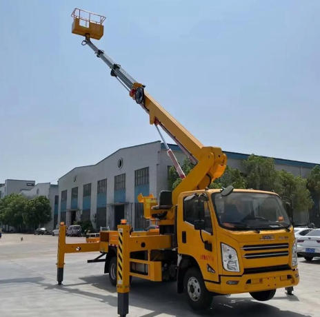 租赁登高车时是否需要签订详细的合同呢？