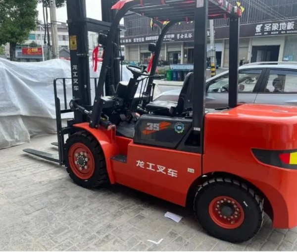 叉车出租能满足长时间设备搬运需求吗？