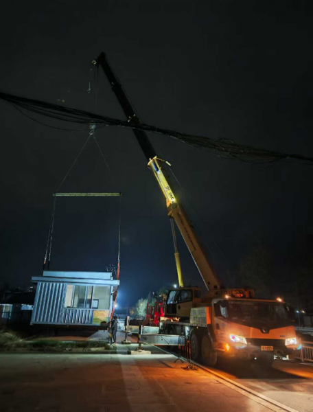 叉车的装卸速度可以调节吗，不同速度下的风险如何？
