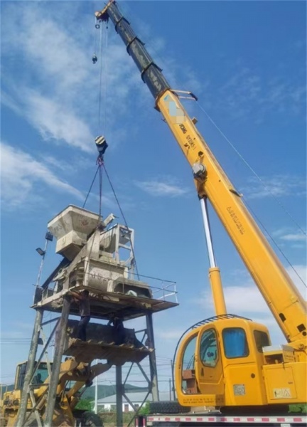 在安平县租赁吊车怎样考察出租方在当地的信誉和口碑？