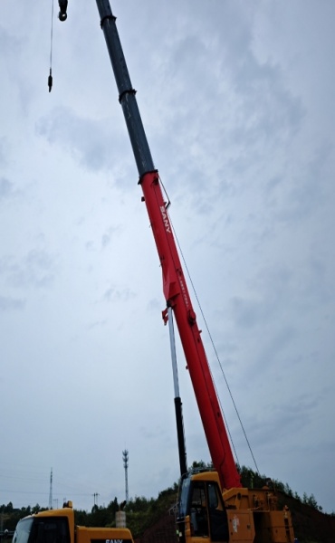 不专业的吊车租赁公司一般都有着几个特征，小心甄别！