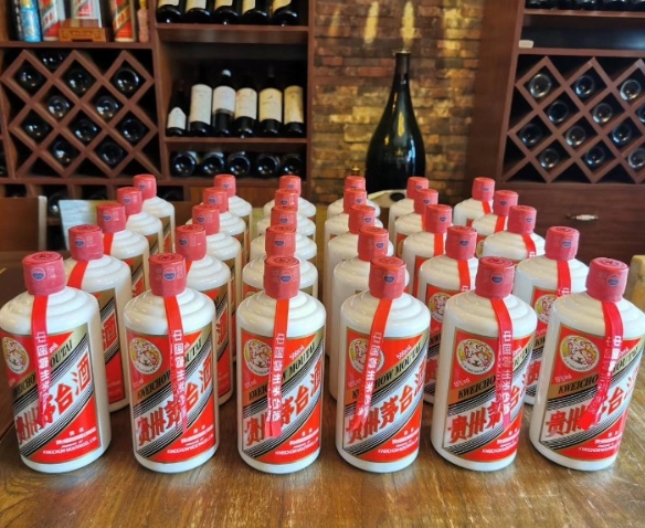 都江堰24小时上门回收80年珍藏茅台酒瓶