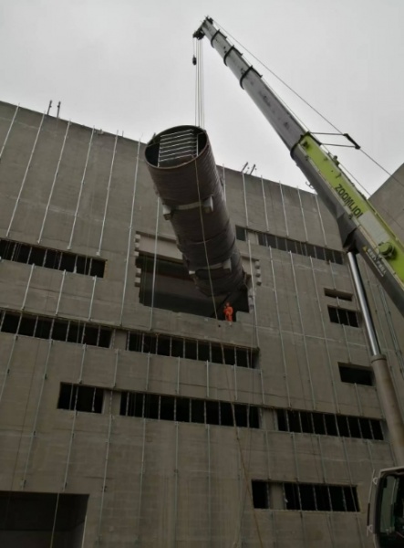 大冶折臂吊出租，助力大型工程建设，安全高效首选。