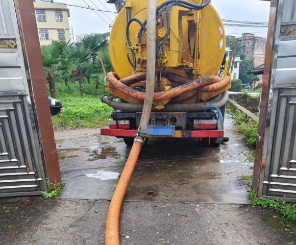 化粪池清理资深团队：多年经验保障安全高效作业！