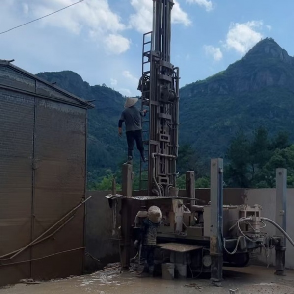 台州打井通过岩石层的状态判断地下有没有水