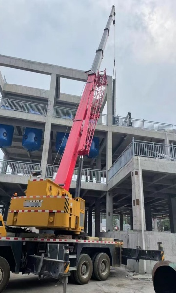 吊车的日租金、月租金分别是怎样的价格标准？