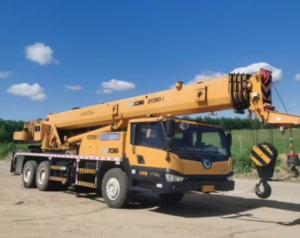 邳州市周边吊运难题不用愁，吊车出租解烦忧！