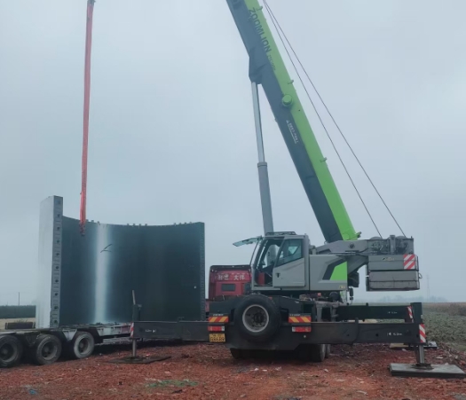 为什么叶县的中小型企业更倾向于租赁吊车而非购买?