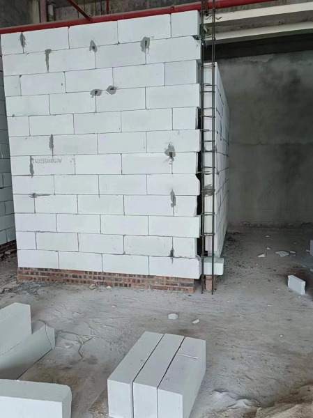 ALC板材性能安稳吗？使用寿命长久吗？