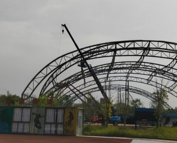 租赁吊车时怎样避免常见的合同陷阱？