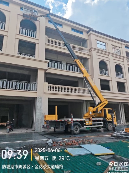 租赁高空作业车时，能否试用设备以确认操作适配性？