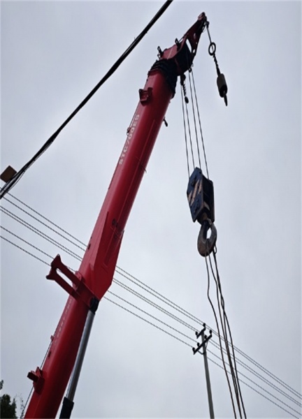 宜宾吊车出租，如何挑选合适吨位应对不同场景？​