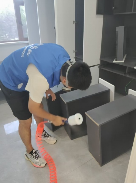 那如果我们要搬进甲醛超标的房子,应该怎么办