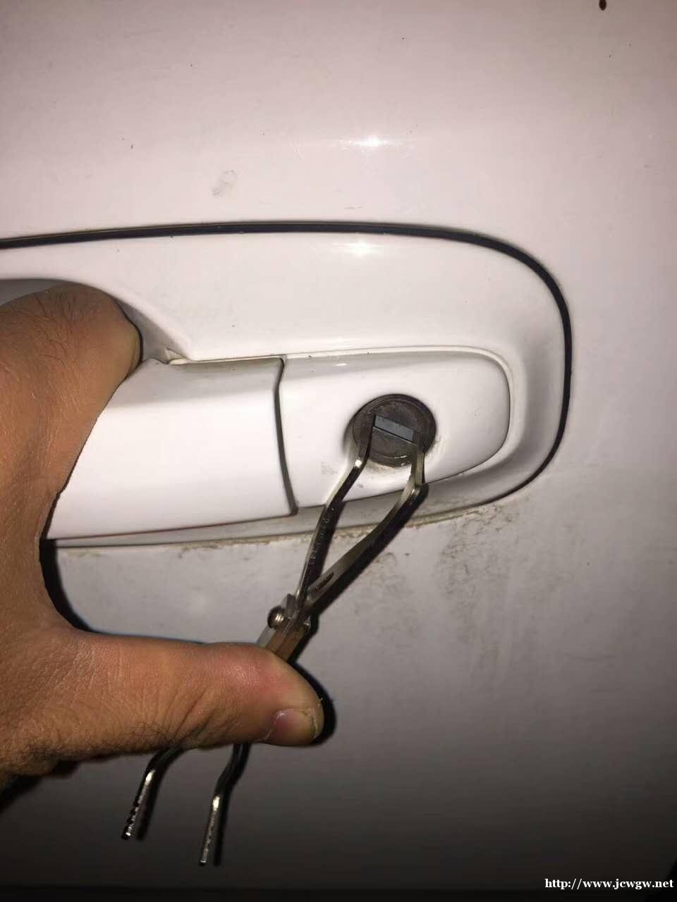 象山小夏开锁电话,换锁芯怎么收费 象山小夏开锁电话,换锁芯怎么收费