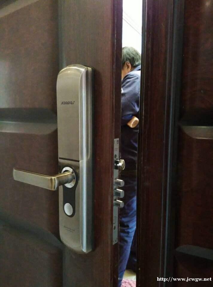 连江开锁师傅电话,哪里有配钥匙的地方 连江开锁师傅电话,哪里有配钥匙的地方