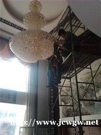 广州天河龙洞水晶灯清洗公司电话,吊灯搭架清洁 广州天河龙洞水晶灯清洗公司电话,吊灯搭架清洁
