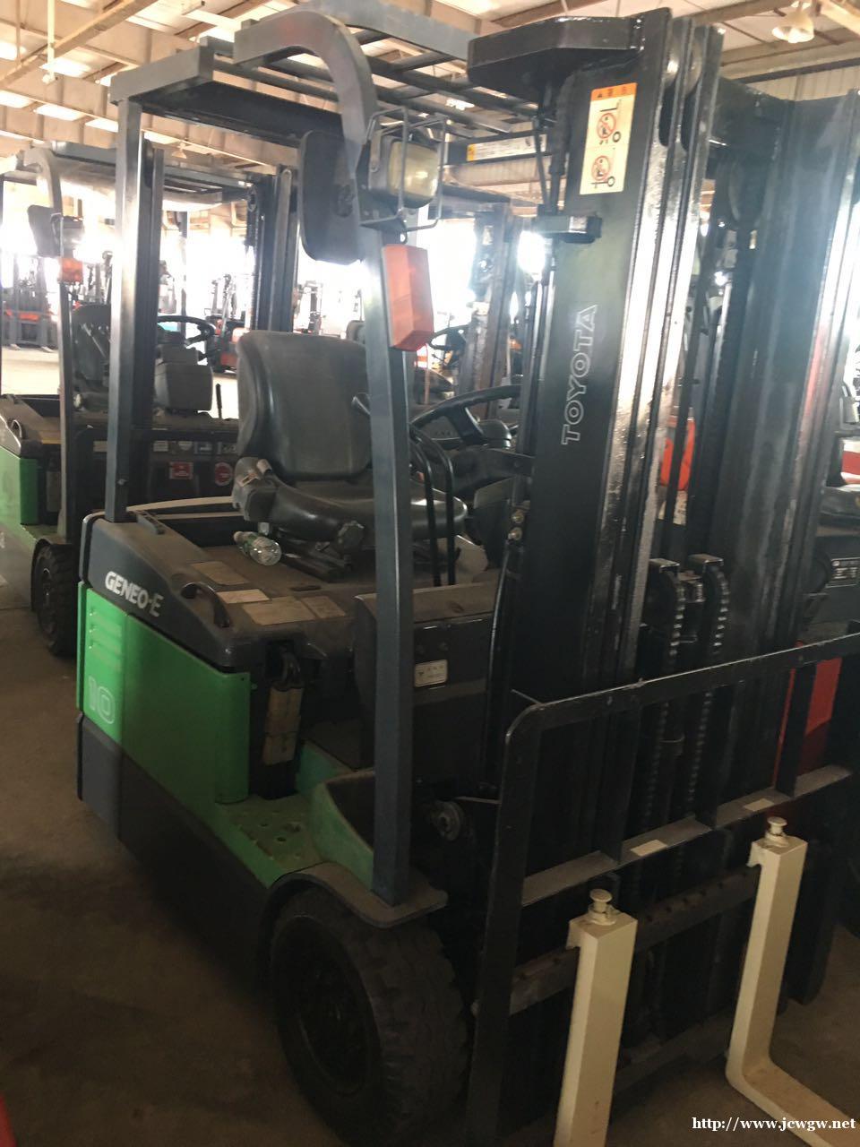 上海二手叉车 低价出售二手合力4吨 量大从优 八成新 上海二手叉车 低价出售二手合力4吨 量大从优 八成新