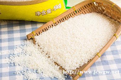 王祖蓝的爱情也同样离不开柴米油盐! 王祖蓝的爱情也同样离不开柴米油盐!