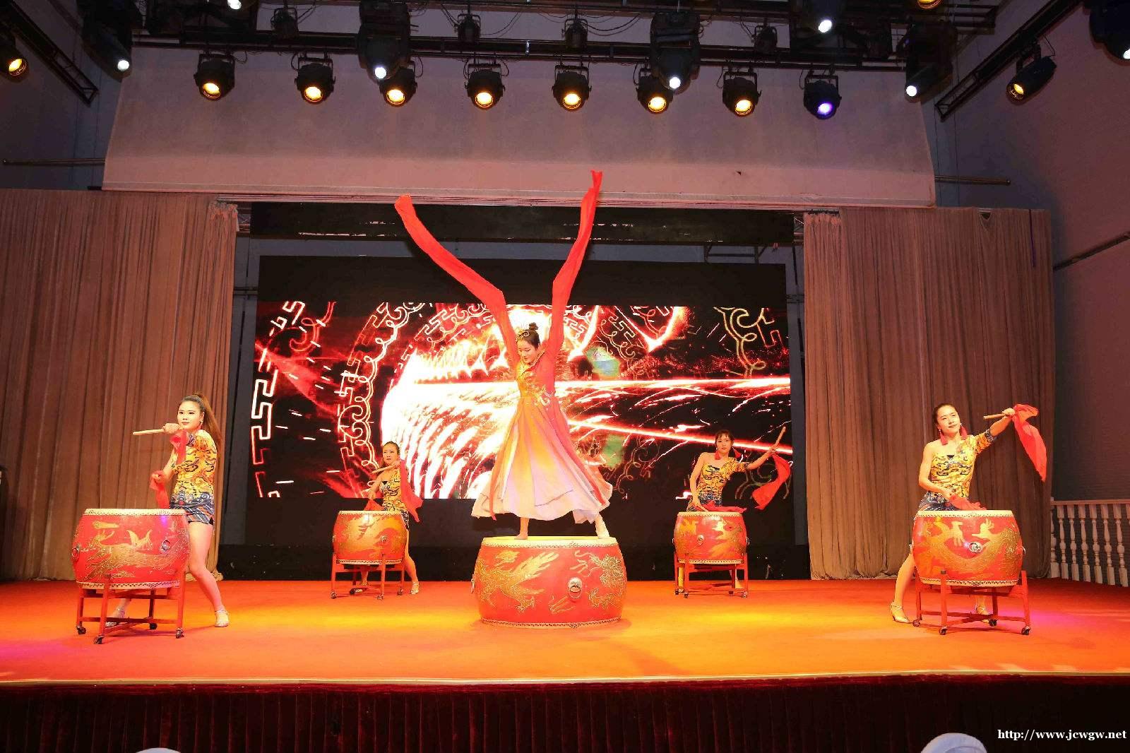 西安永聚结演出表演 庆典公司 礼仪模特 外籍乐队演出 西安永聚结演出表演 庆典公司 礼仪模特 外籍乐队演出