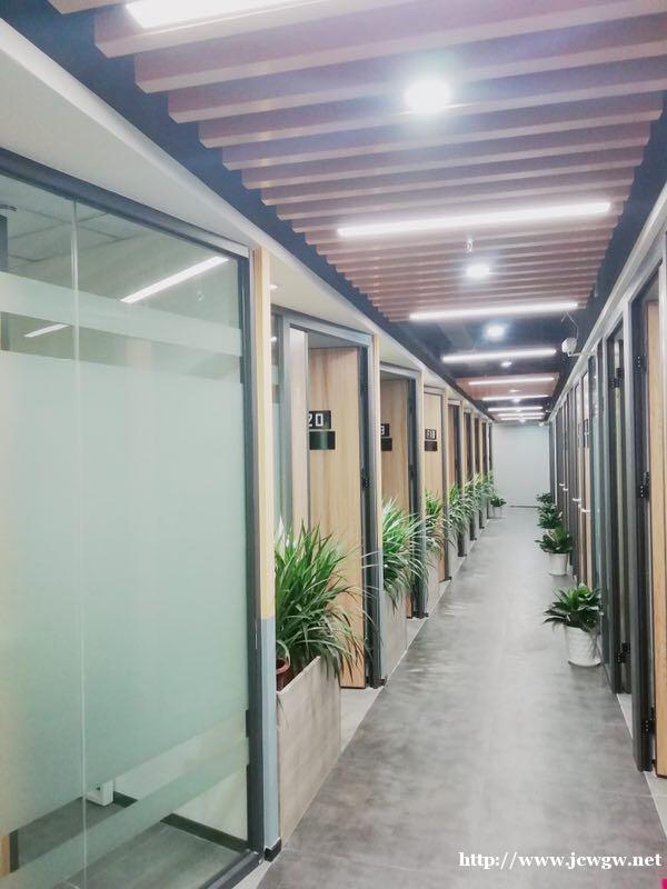 布吉精装写字楼出租,近大芬站,10至300平可挑选 布吉精装写字楼出租,近大芬站,10至300平可挑选