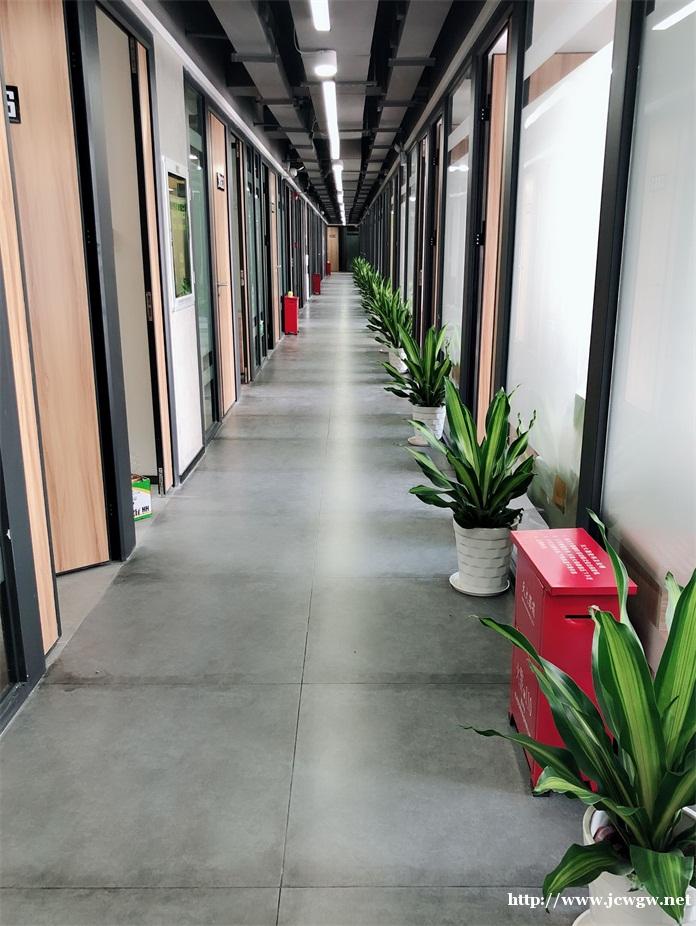 南山前海新兴地段特价写字楼限时招租水电物业全包 南山前海新兴地段特价写字楼限时招租水电物业全包