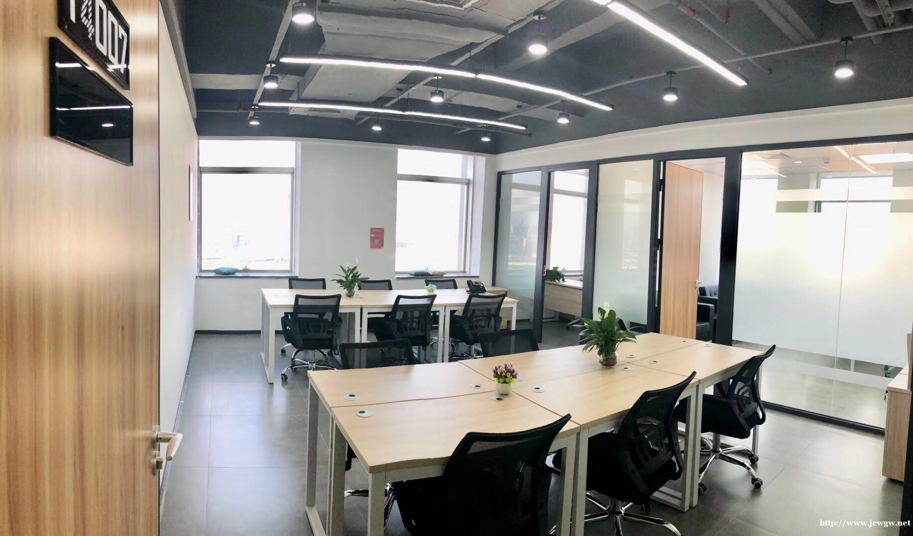 10一200平宝安精装办公室出租带办公家私880起 10一200平宝安精装办公室出租带办公家私880起