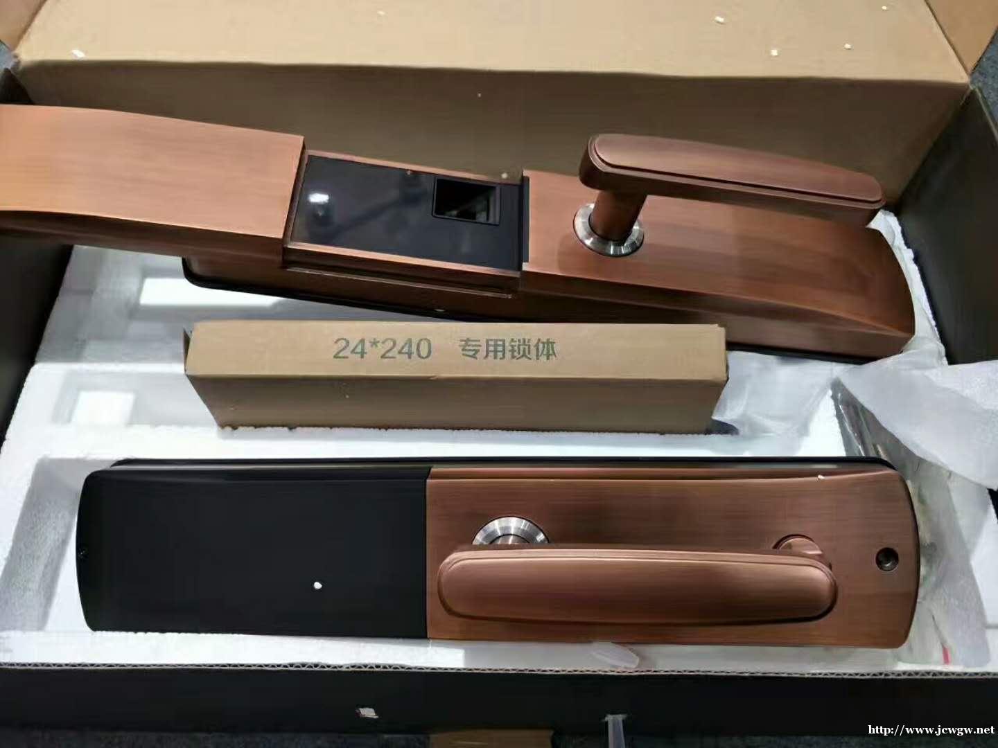 防盗门换装指纹锁需要考虑哪些? 防盗门换装指纹锁需要考虑哪些?